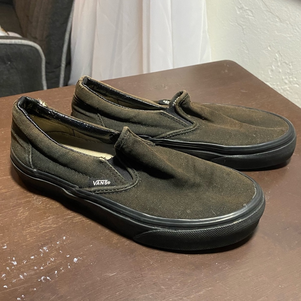 Old worn out faded black slip on vans women’s size 5 men’s 3.5 heavily worn used